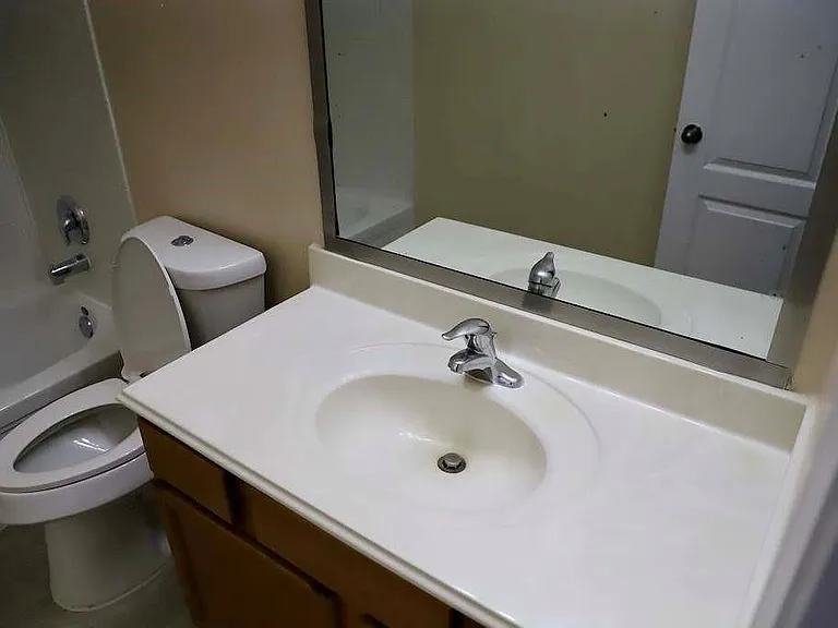 7407 Saxon Hill Ln — Photo 7