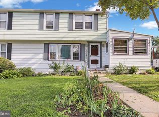 1542 Meade St, Reading, PA 19607