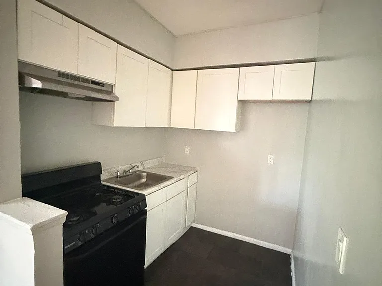 574 Stuyvesant Ave #34 — Photo 1
