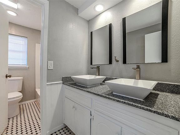 5th image of 1509 Broadview Cir