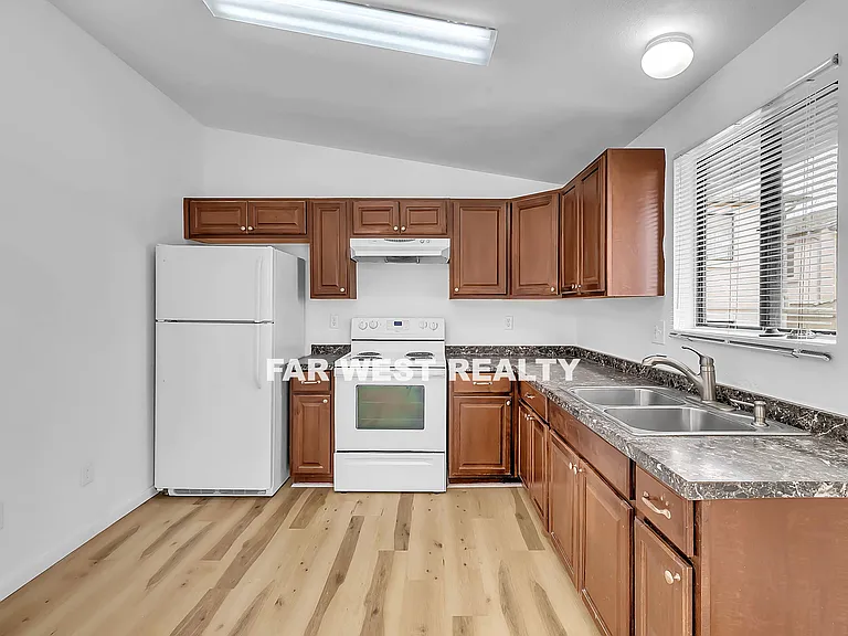 8812 E Yavapai Rd #4 — Photo 5