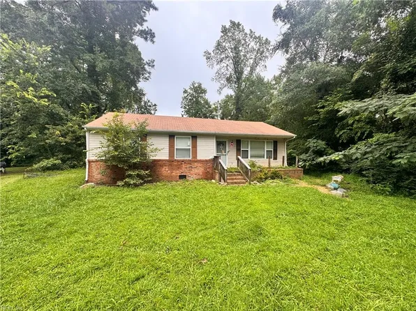 149 Howard Dr, Williamsburg, VA 23185