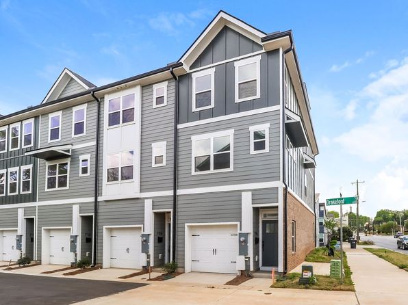 704 Drakeford Ct