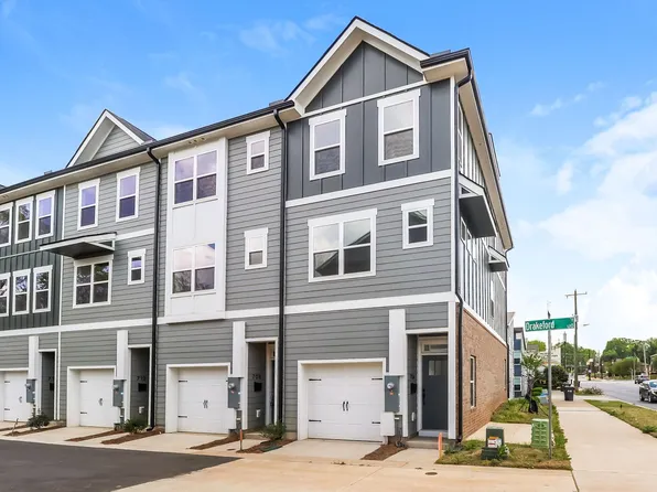 704 Drakeford Ct, Charlotte, NC