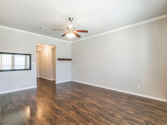 4th image of 5612 Drury Ln
