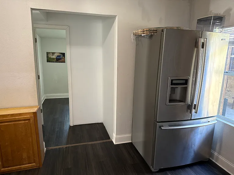 207 S J St — Photo 8