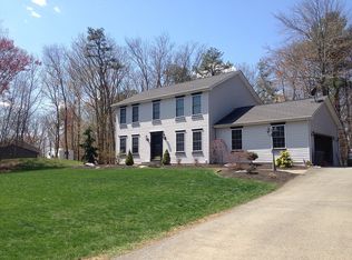 230 Pine Ridge Dr, Lehighton, PA 18235