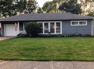 6512 Kenbridge Rd, Parma Heights, OH 44130