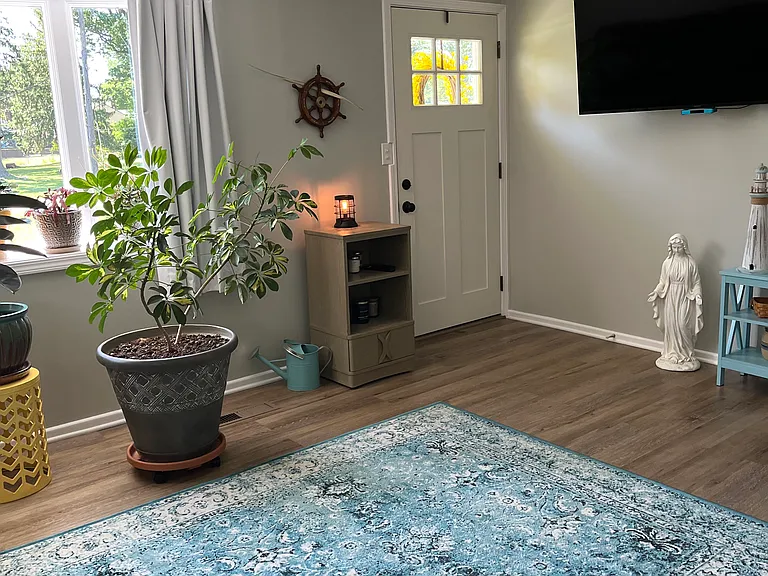 955 N Pasadena Ave — Photo 9