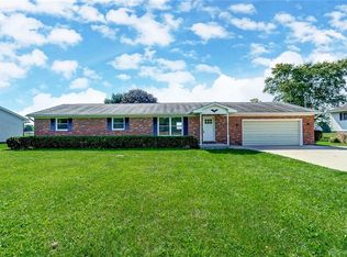 2357 Moorefield Rd, Springfield, OH 45502