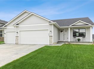 609 NE 57th St, Ankeny, IA 50021