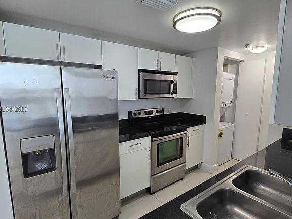 4th image of 1871 NW South River Dr Unit 1506