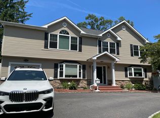 337 August Rd, North Babylon, NY 11703
