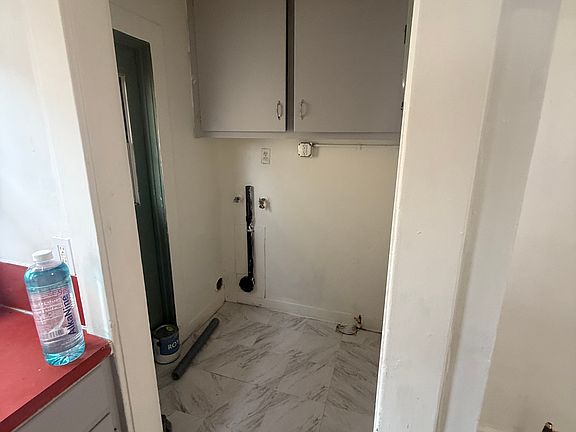 4th image of 1133 E Lexington Dr #1133