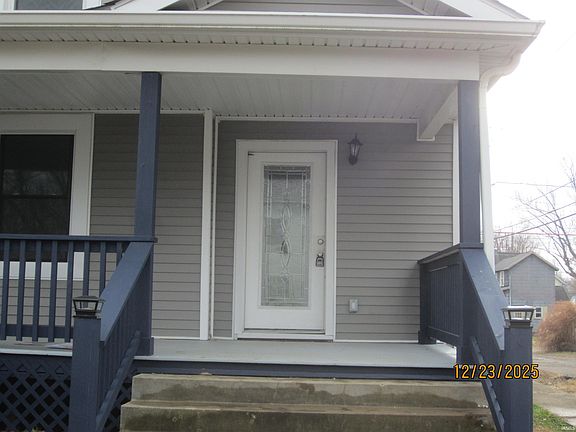 2nd image of 1107 W 4th St