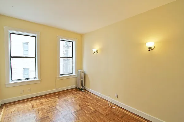 Rented by Julianna Realty Corp | media 34