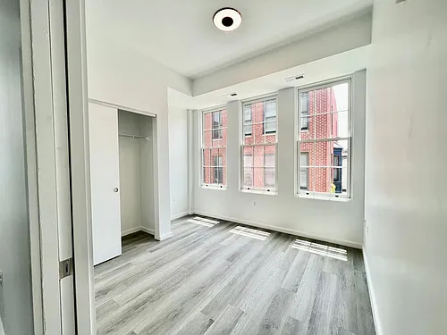 Floor plan 207