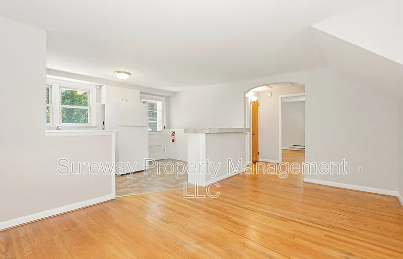1 bed, 1.0 bath, $1,525 — Photo 3