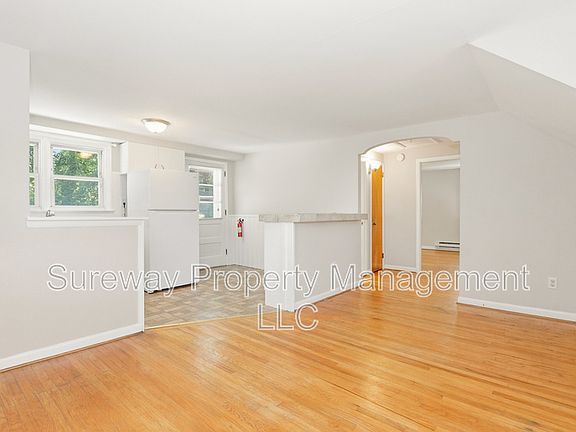 3rd image of 2008 Maple Ave #B