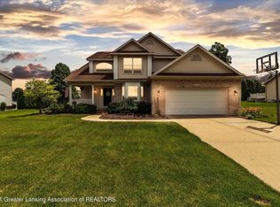 11636 Gold Fields Dr, Grand Ledge, MI 48837