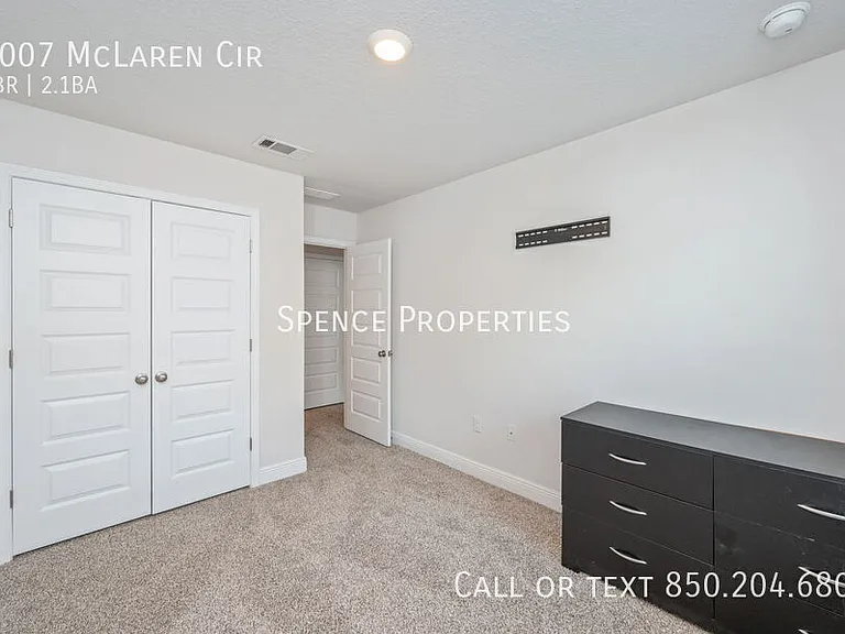 1007 McLaren Cir — Photo 27