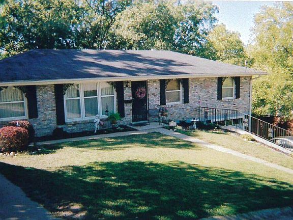 2nd image of 2219 Melody Dr
