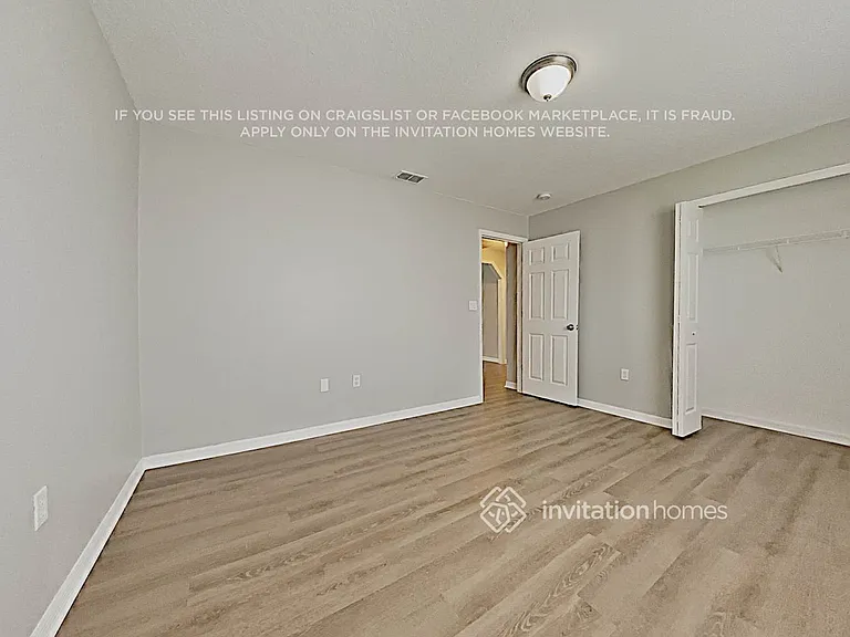2451 Sweetwater Blvd — Photo 14