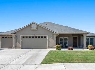4504 Bermuda Dunes Dr, Pasco, WA 99301