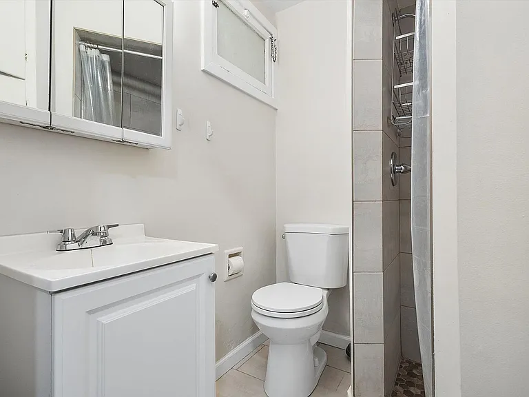 2318 Santa Clara Ave #E — Photo 10