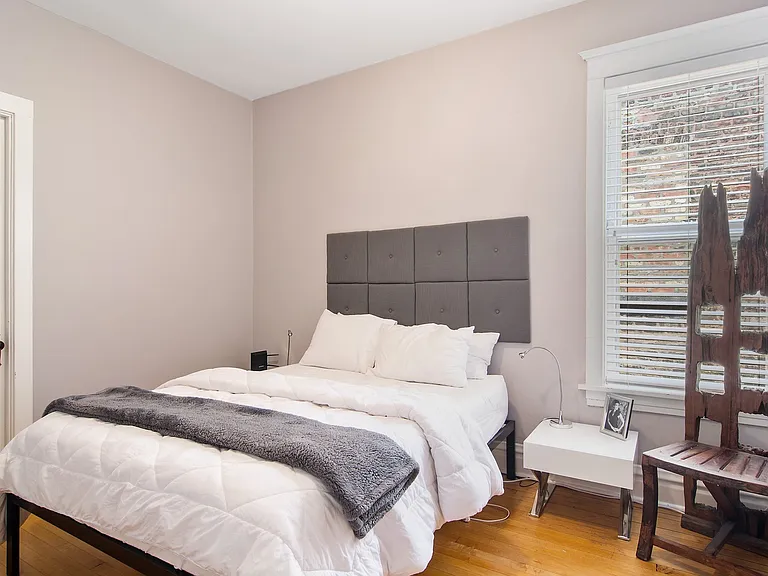 1052 N Leavitt St #2 — Photo 7