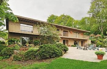 1st image of 10332 Aqua Way S