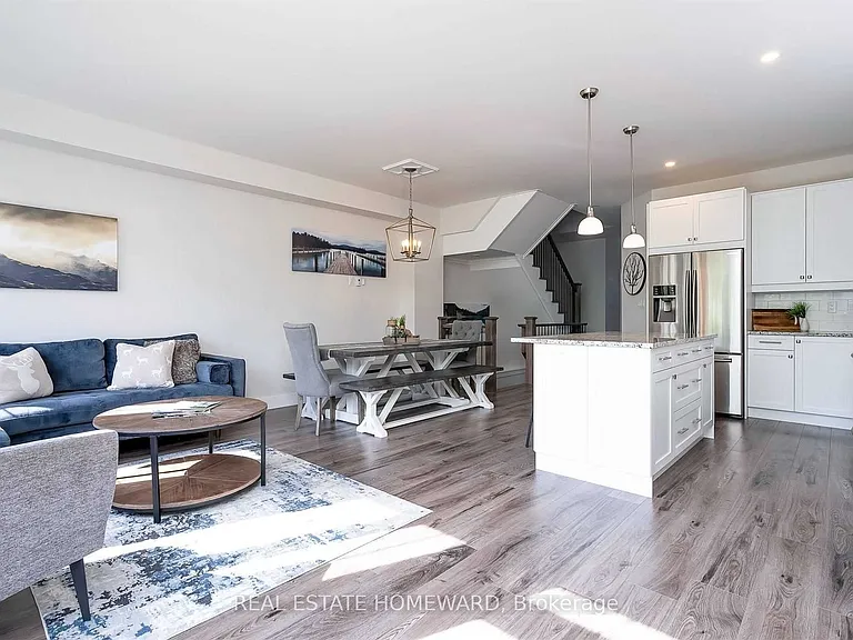 222 Yellow Birch Cres — Photo 12
