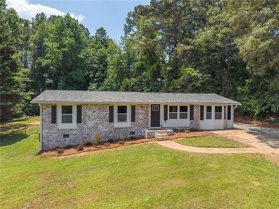 1st image of 321 Scoggins Rd
