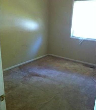 3rd image of 10101 Mosby Woods Dr #10101