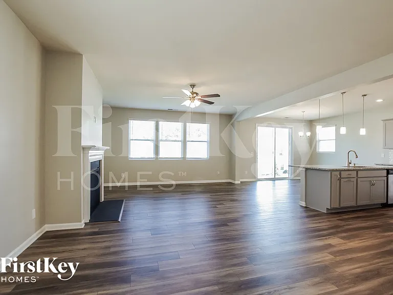 15025 Cordelia Dr — Photo 5