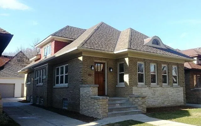 3019 N 44th St photo 1