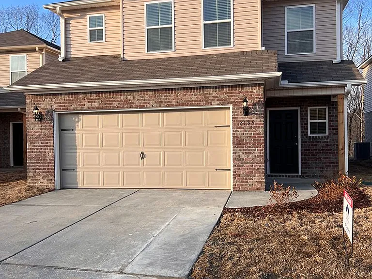 2139 Kilpatrick Ln — Photo 3