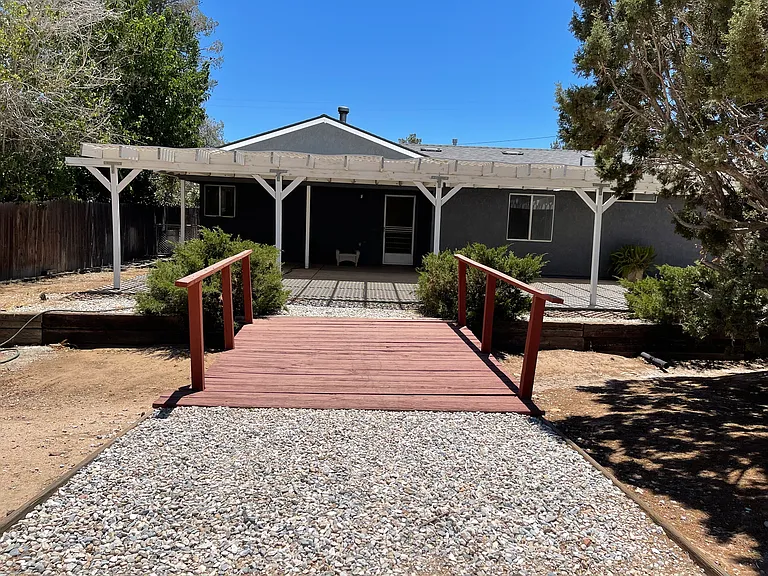 Joshua St — Photo 13