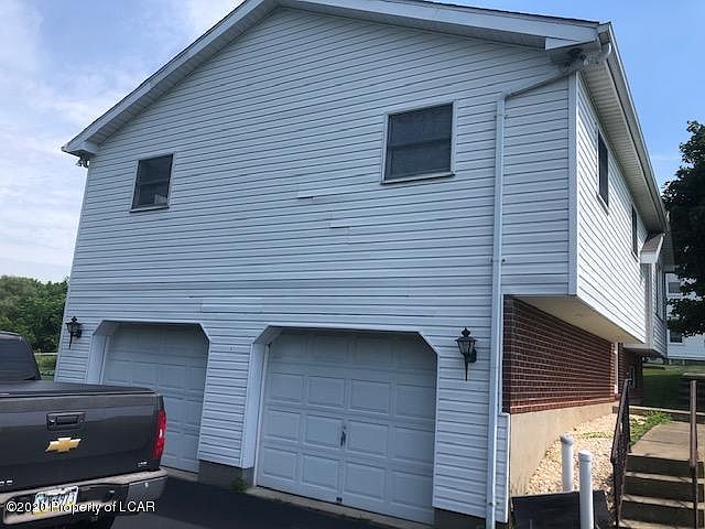 2nd image of 341 W Butler Dr