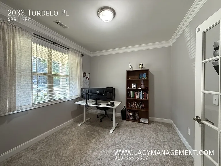 2033 Tordelo Pl — Photo 22