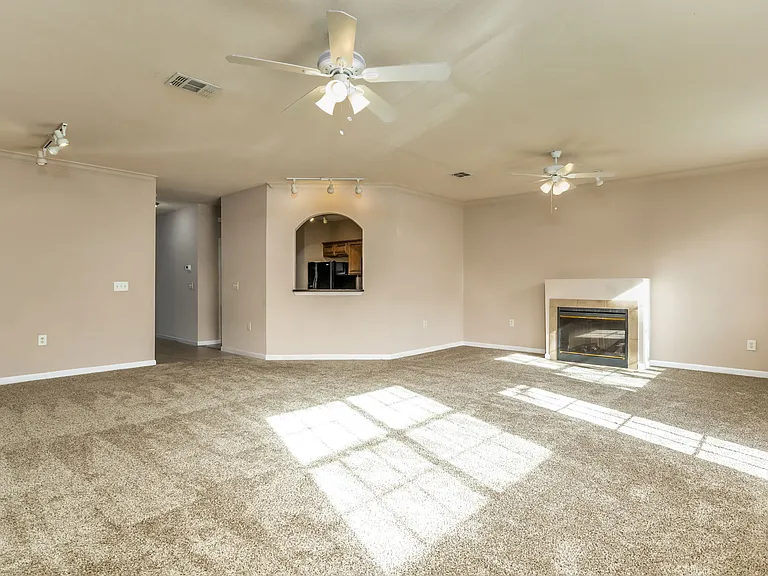 7095 N Blue Angel Pkwy — Photo 26