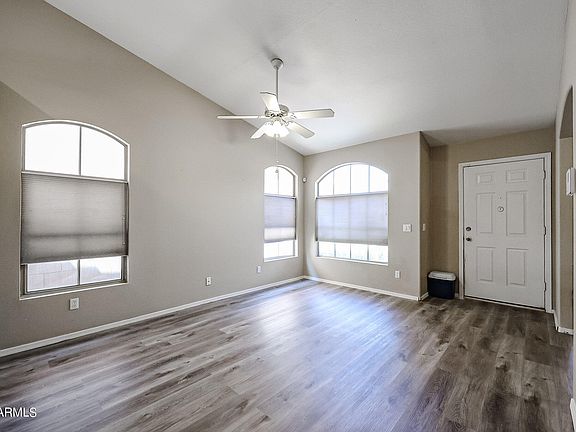 4th image of 17116 N WOODROSE Avenue