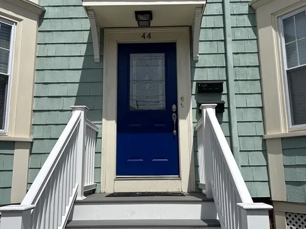 44 School St #1, Salem, MA 01970
