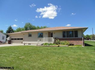 1645 16th St, Gering, NE 69341