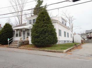 57 Robbins St, Lowell, MA 01851