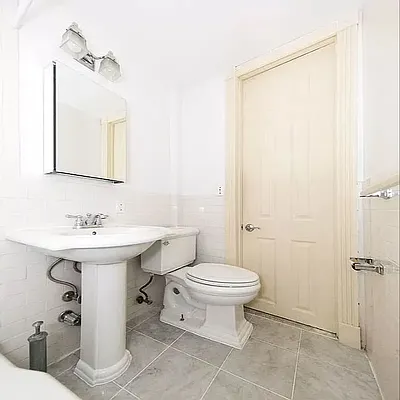 Rented by Metropolitan Property Group | media 7