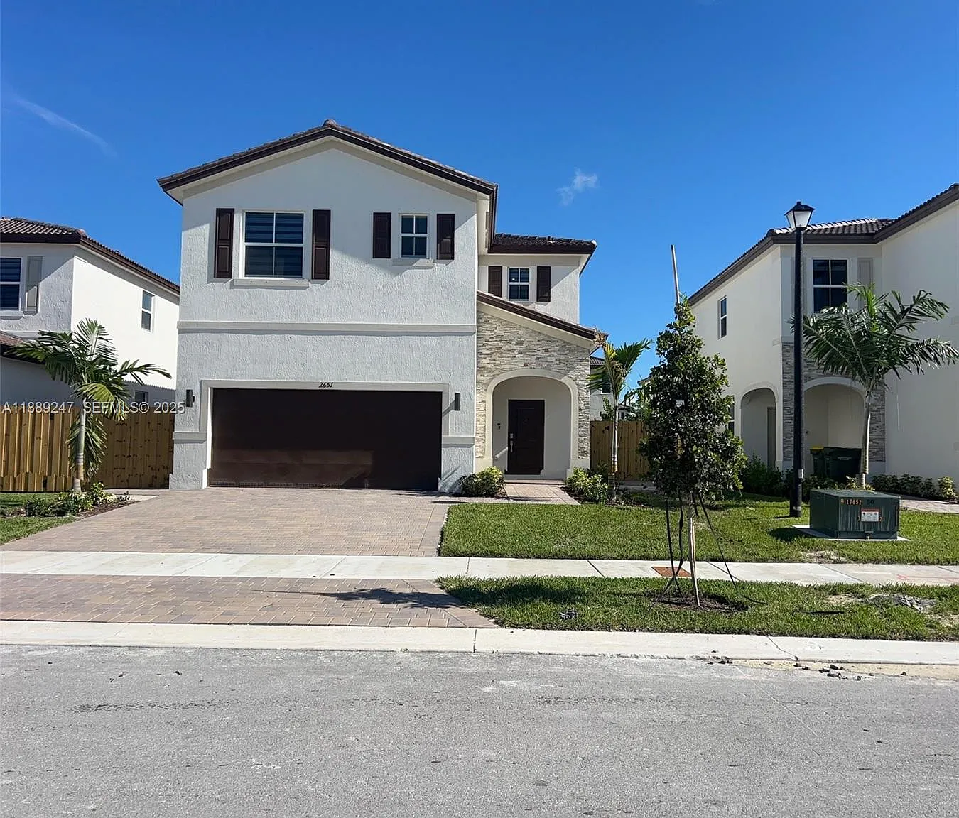 3 bed, 1890 sqft, $3,300 — Photo 1