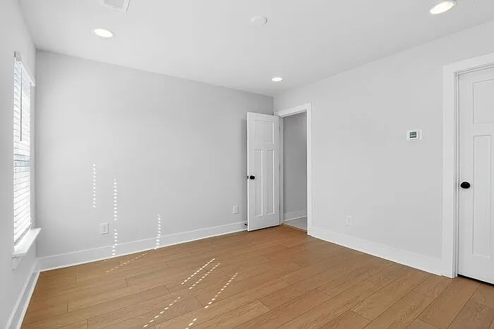 2158 N Graham St — Photo 23