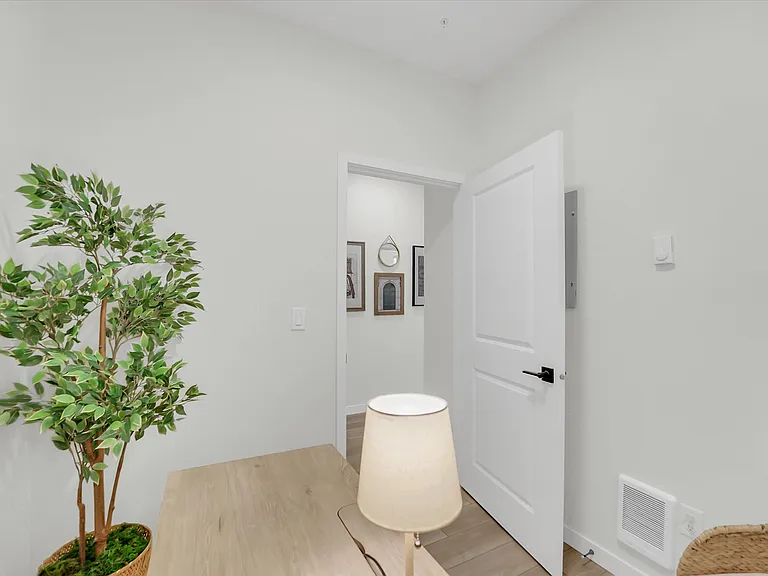 The Meadowlark Apartments — Photo 42
