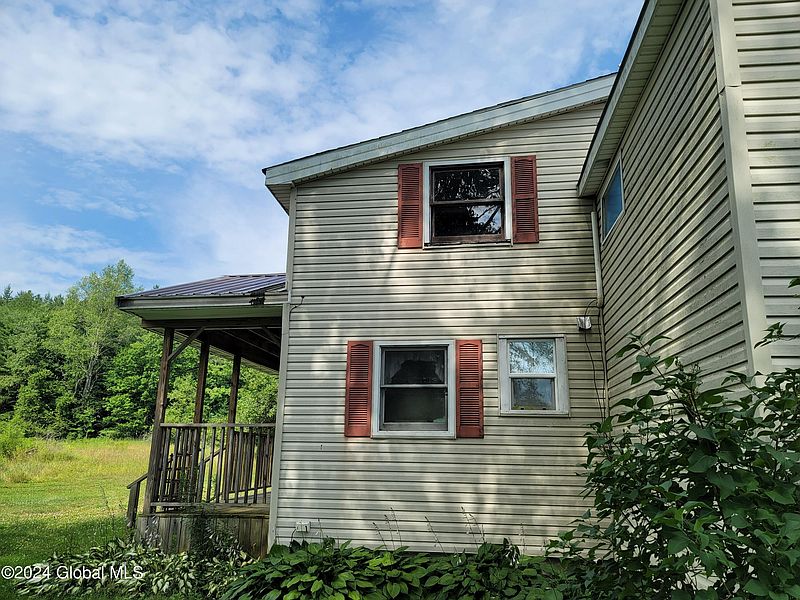 4th image of 371 Emmonsburg Road